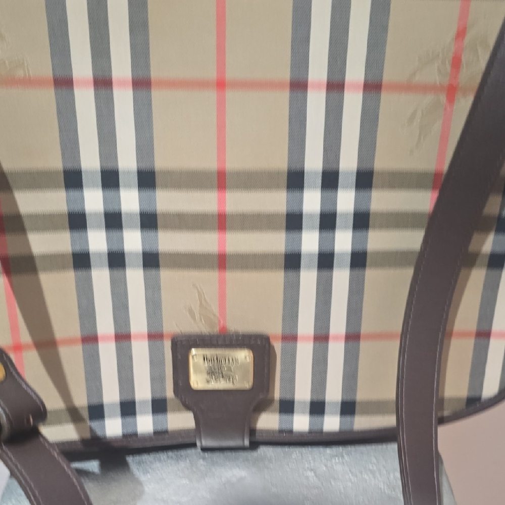 Burberry Beautifel Amazing Condition Checkered Crossbody Bag Authentic Spotless - Picture 2 of 13